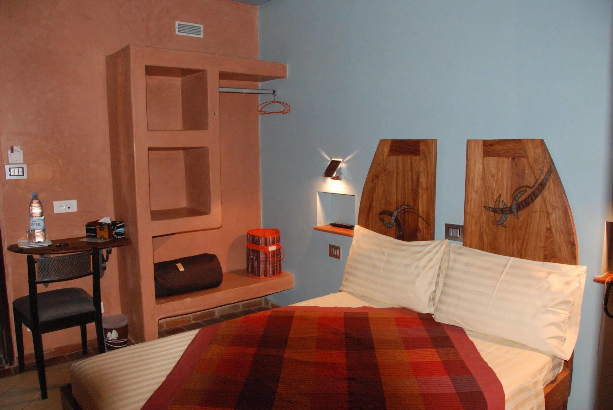 Hotel Le Djoloff داكاغْ المظهر الخارجي الصورة